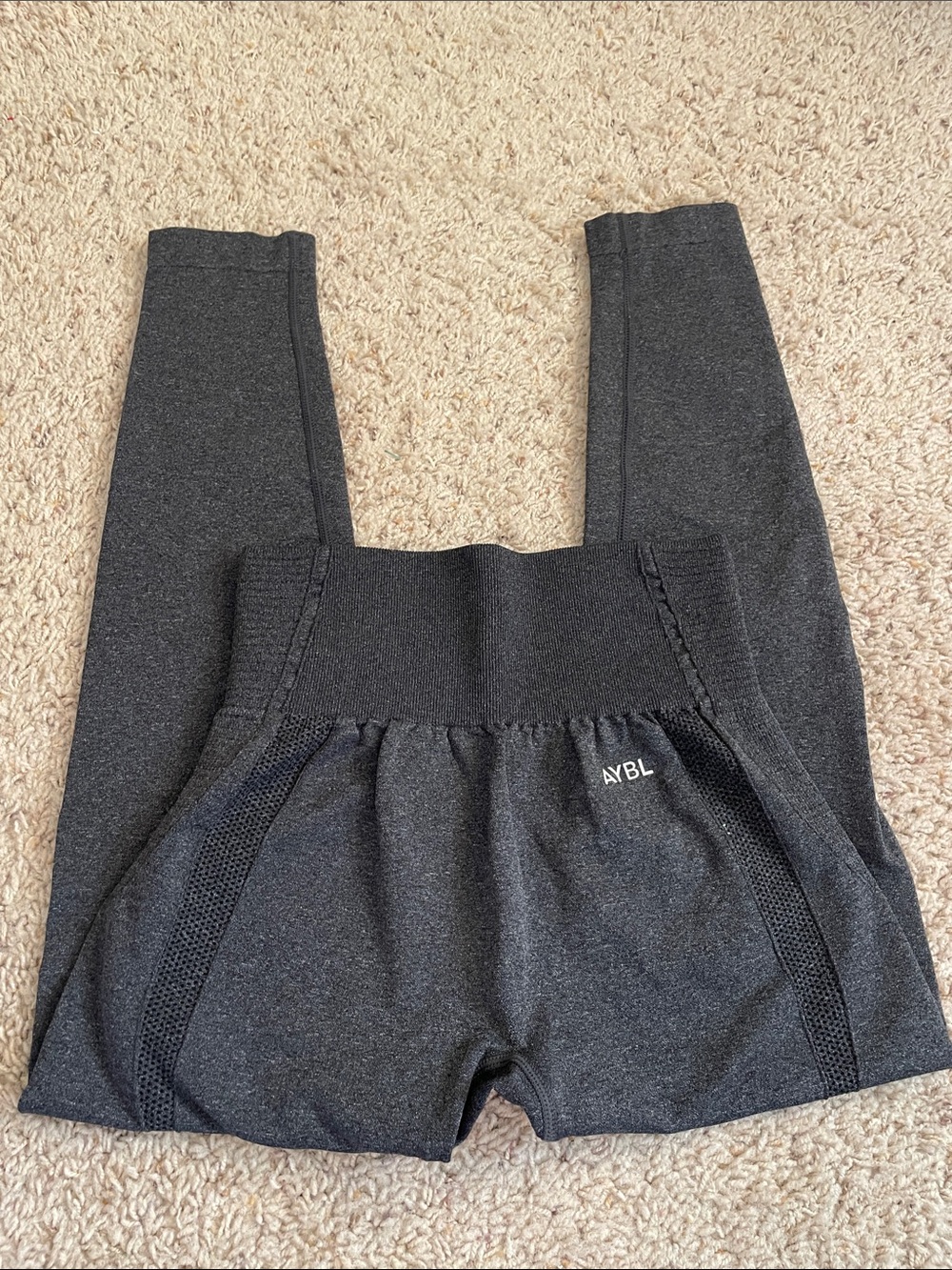 AYBL Balance V2 Seamless Leggings – Speckle Black / Charcoal!